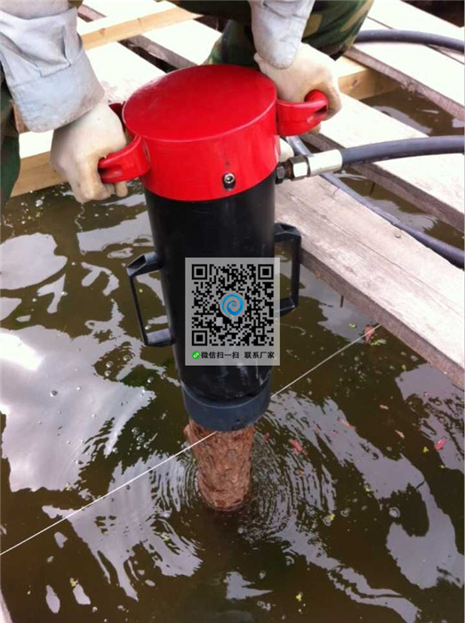 打樁機在防汛物資行業(yè)中的應(yīng)用拓展