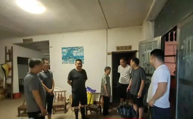 慈利縣楊柳鋪鄉(xiāng)|齊心協(xié)力，奮戰(zhàn)防汛一線
